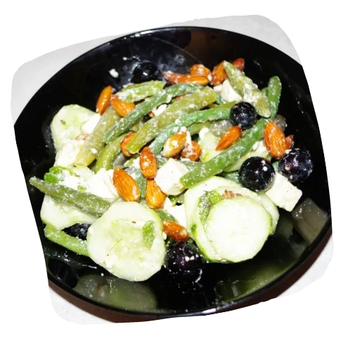 Salade de haricots verts, raisin et feta